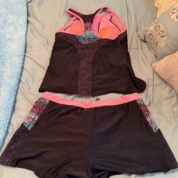 ZeroXposur Black and Pink Activewear Set vacation cruise - Picture 2 of 3